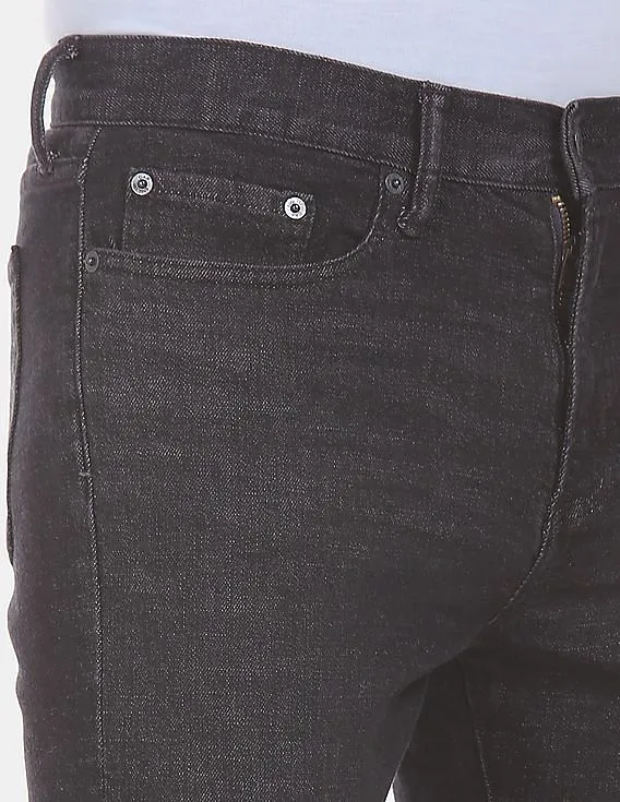 GAP Men Black Mid Rise Washed Jeans