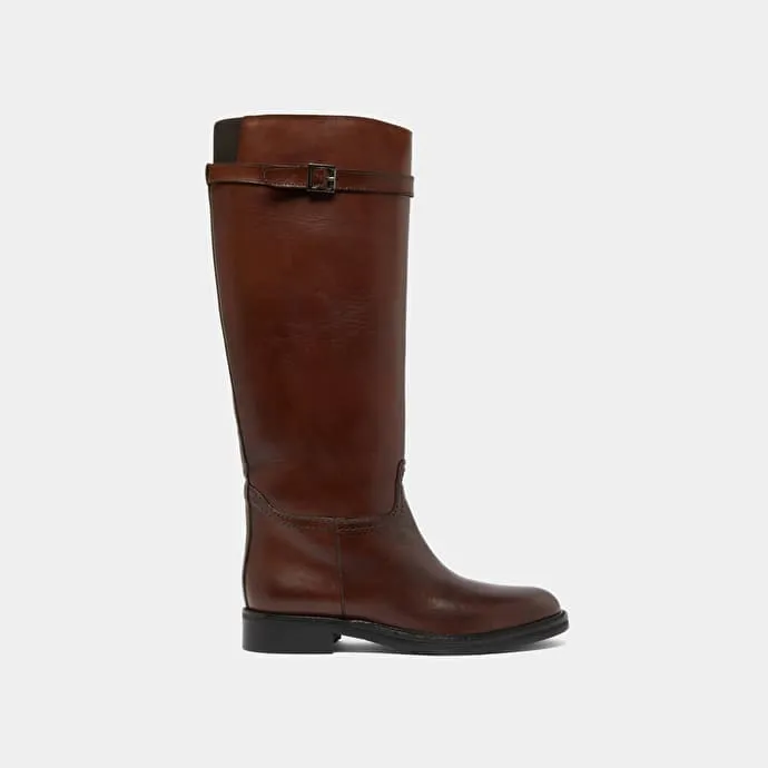 High boots in cognac leather