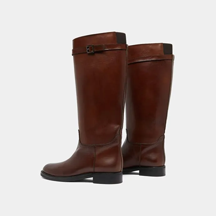 High boots in cognac leather