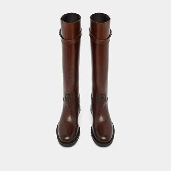 High boots in cognac leather