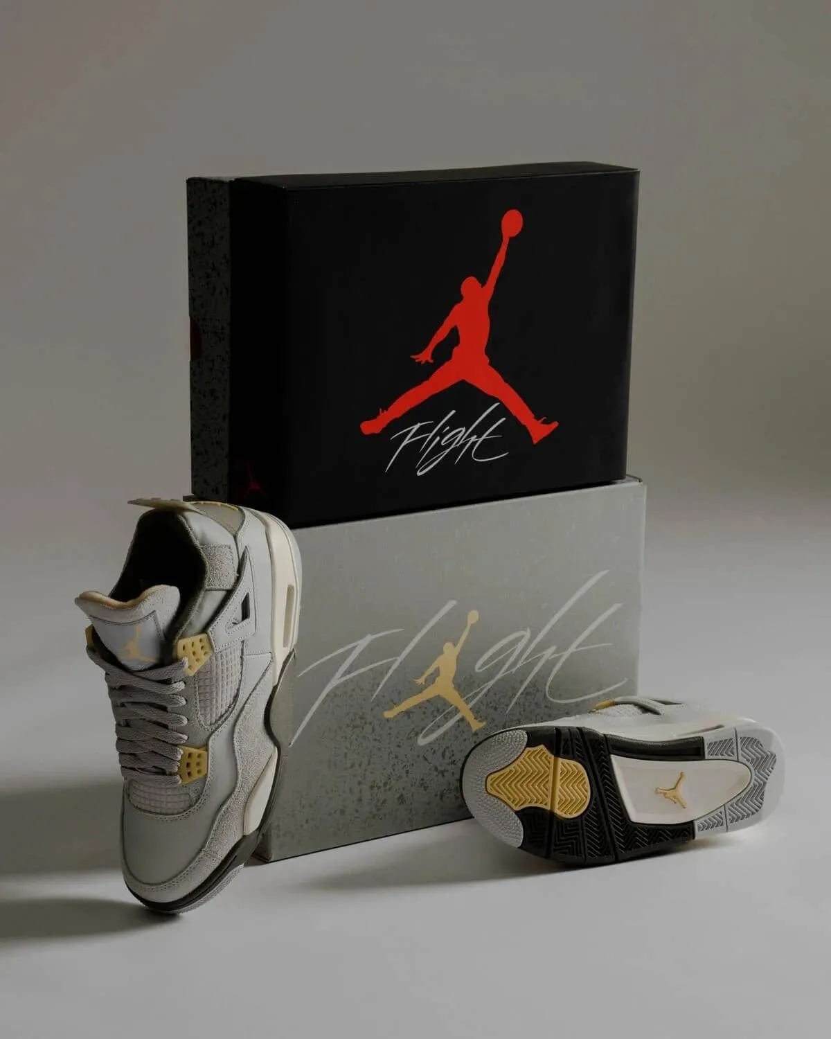 Jordan 4 Retro SE Craft Photon Dust