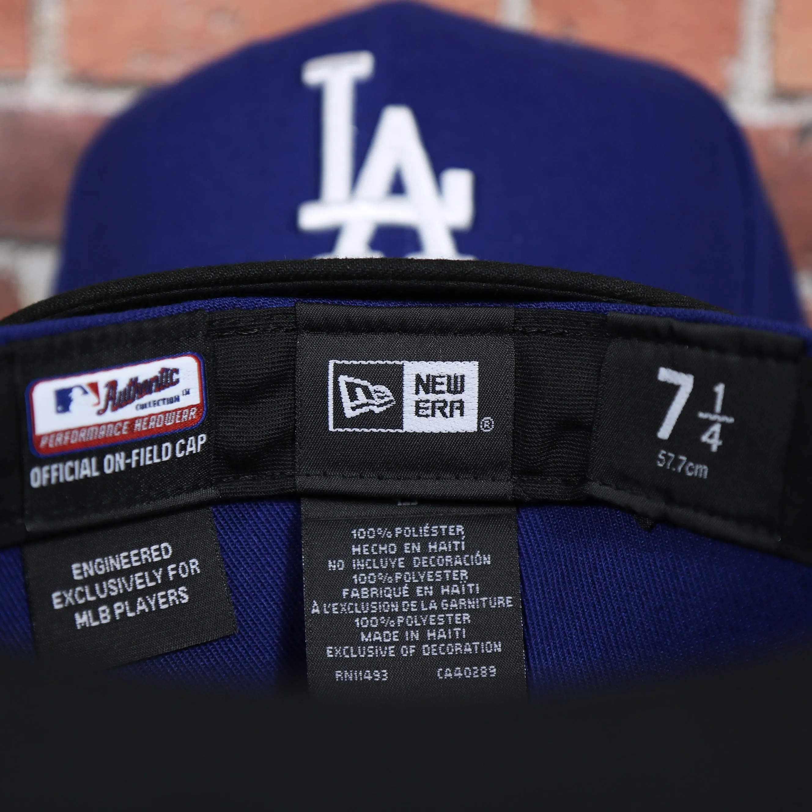 Los Angeles Dodgers 2022 City Connect Side Patch 59Fifty Fitted Cap | New Era Royal/Black