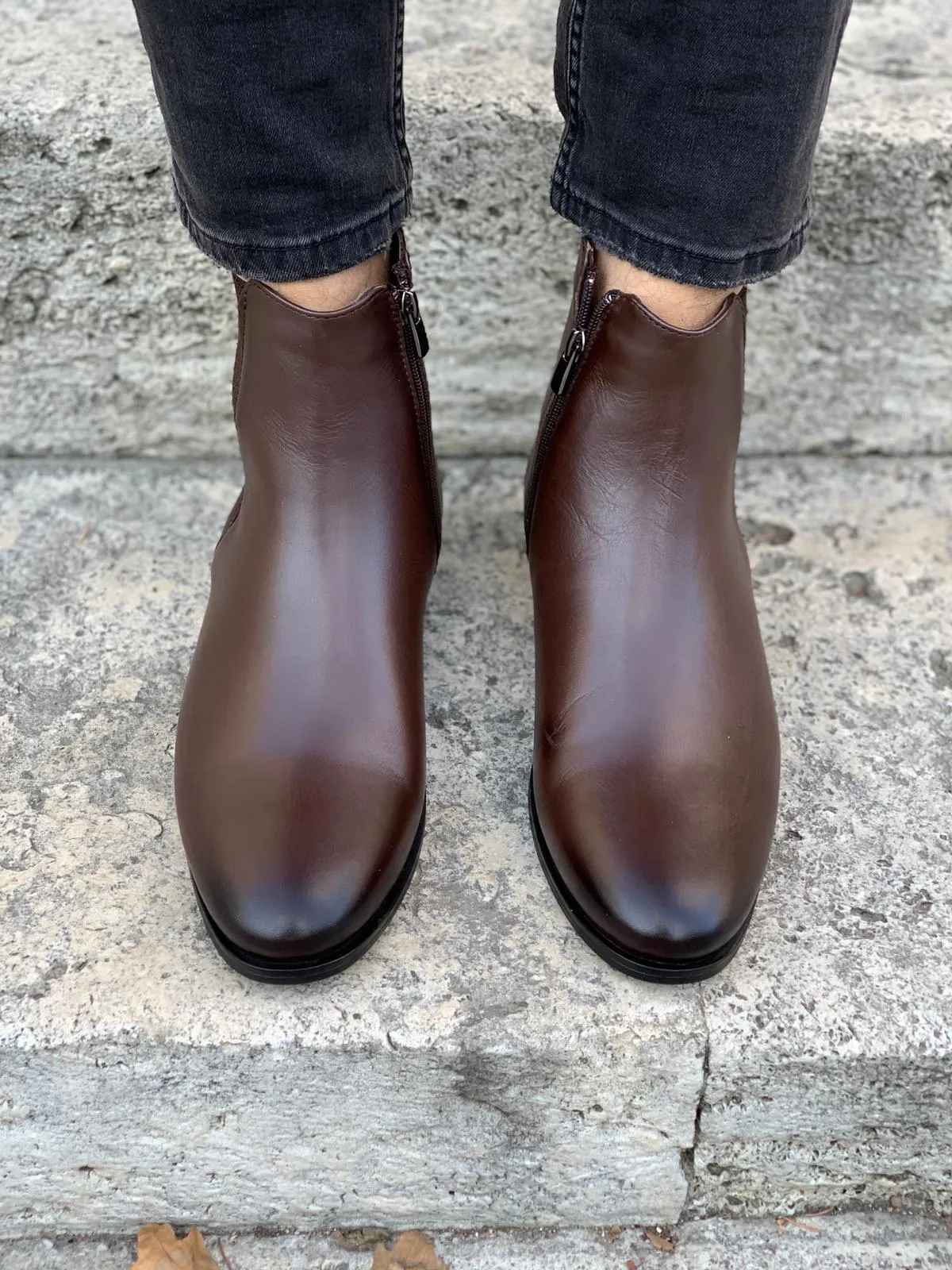 Mantoni Brown Leather Chelsea Boots