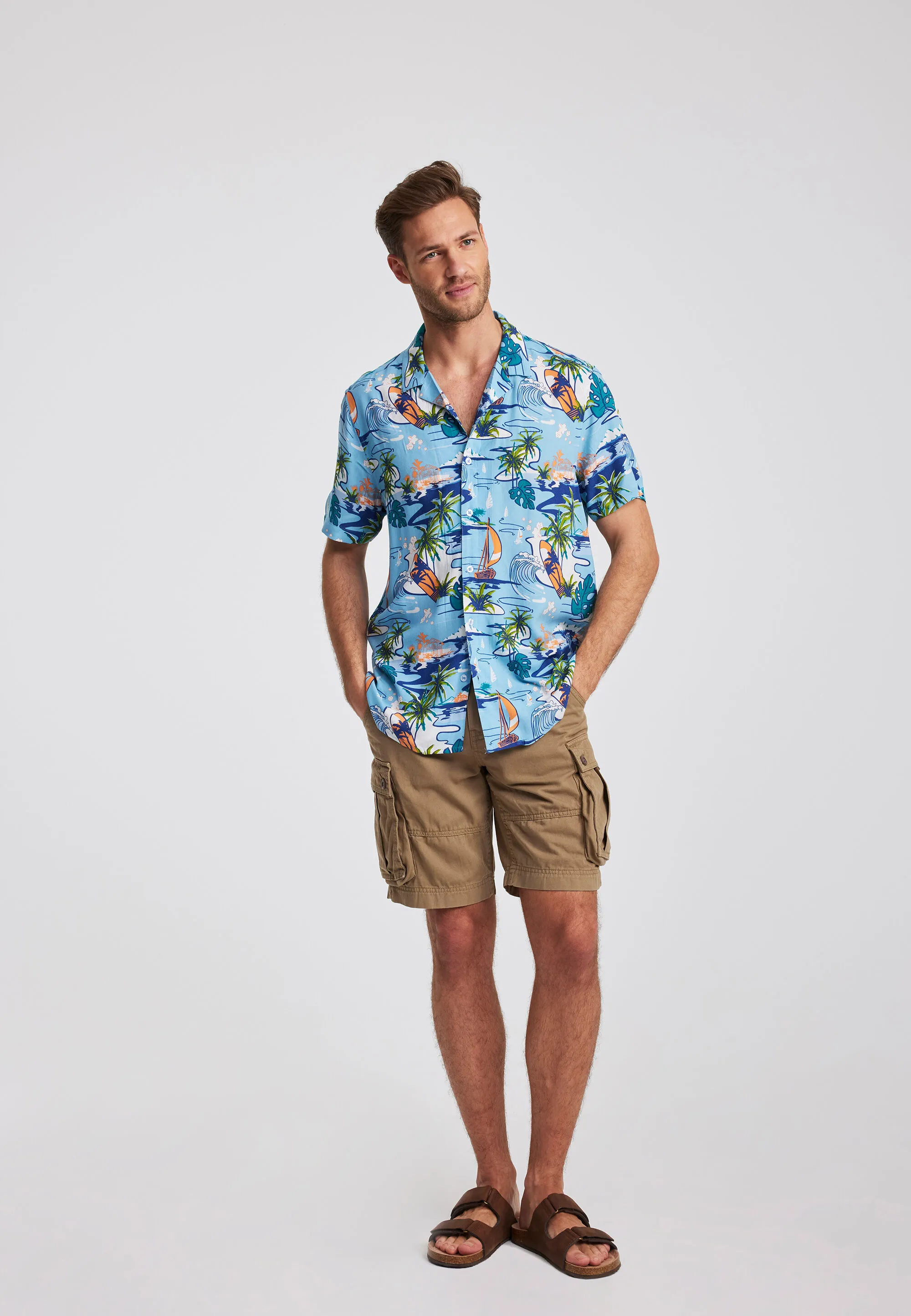 Mens Tan Cargo Shorts