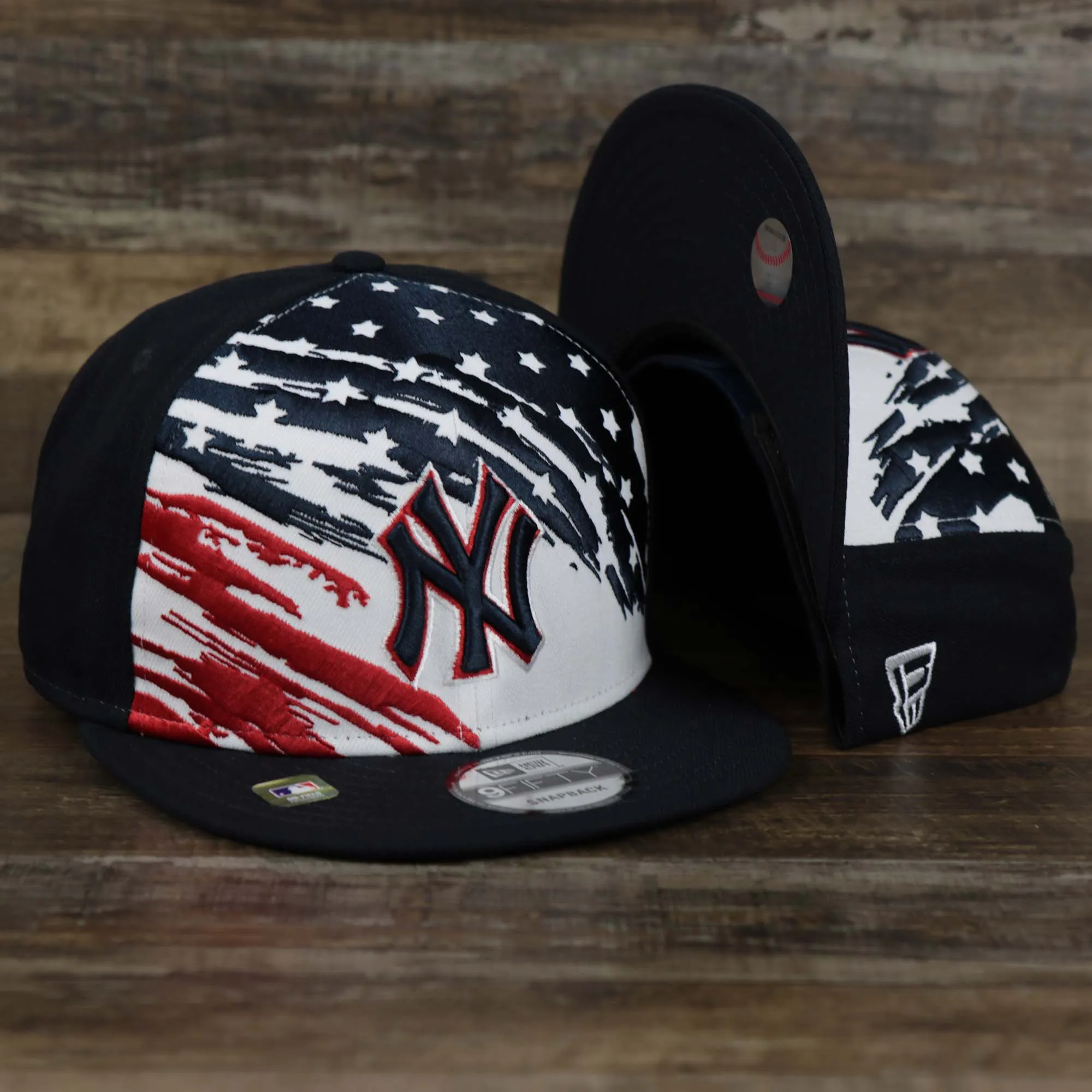 New York Yankees 2022 4th of July Stars And Stripes 9Fifty Snapback | Navy Snapback