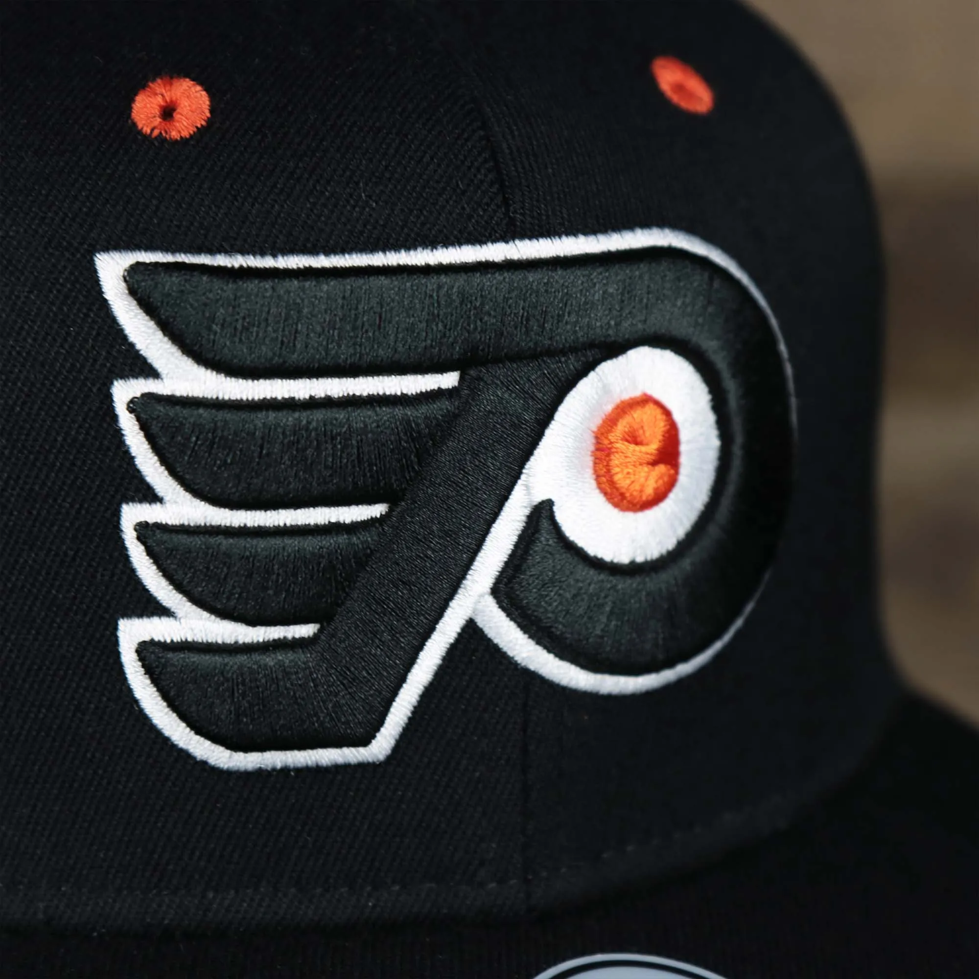 Philadelphia Flyers Side Patch Dugout Side Defender Fitted Cap | Black Stretch Fitted Cap