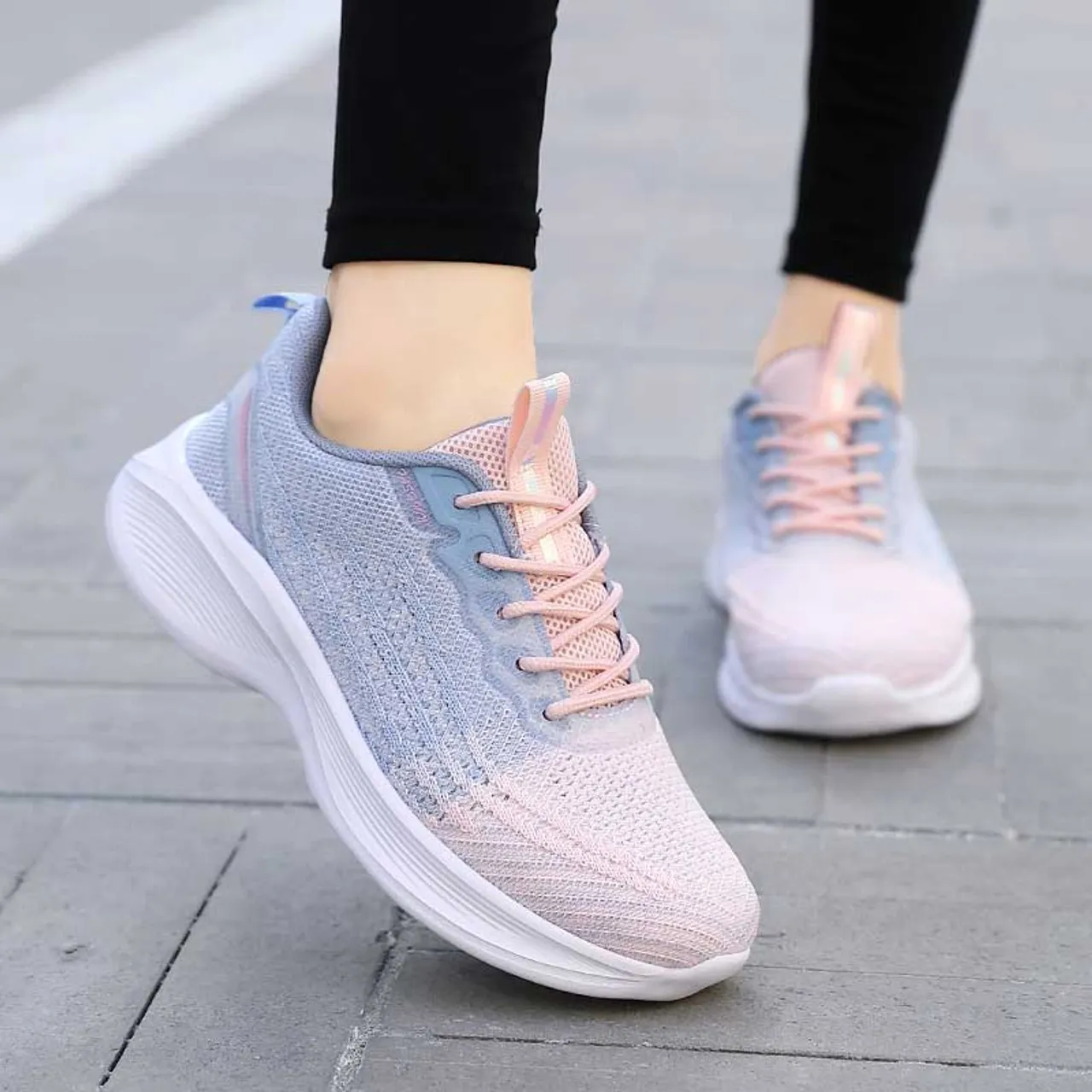 Pink flyknit stripe texture casual shoe sneaker