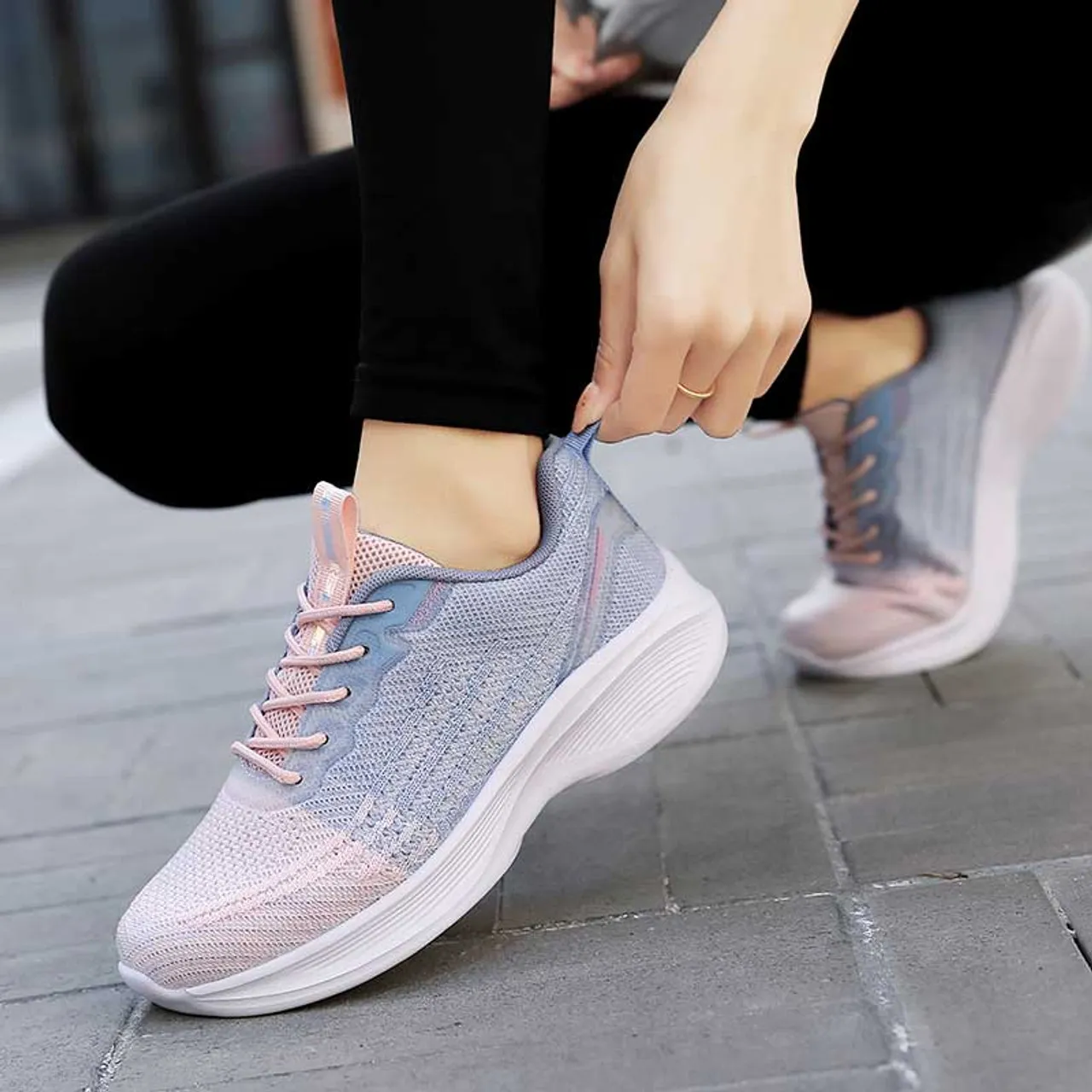 Pink flyknit stripe texture casual shoe sneaker