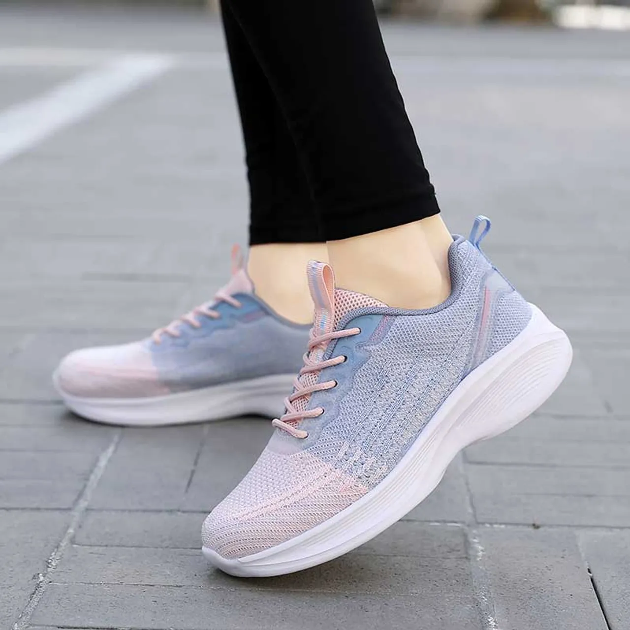 Pink flyknit stripe texture casual shoe sneaker