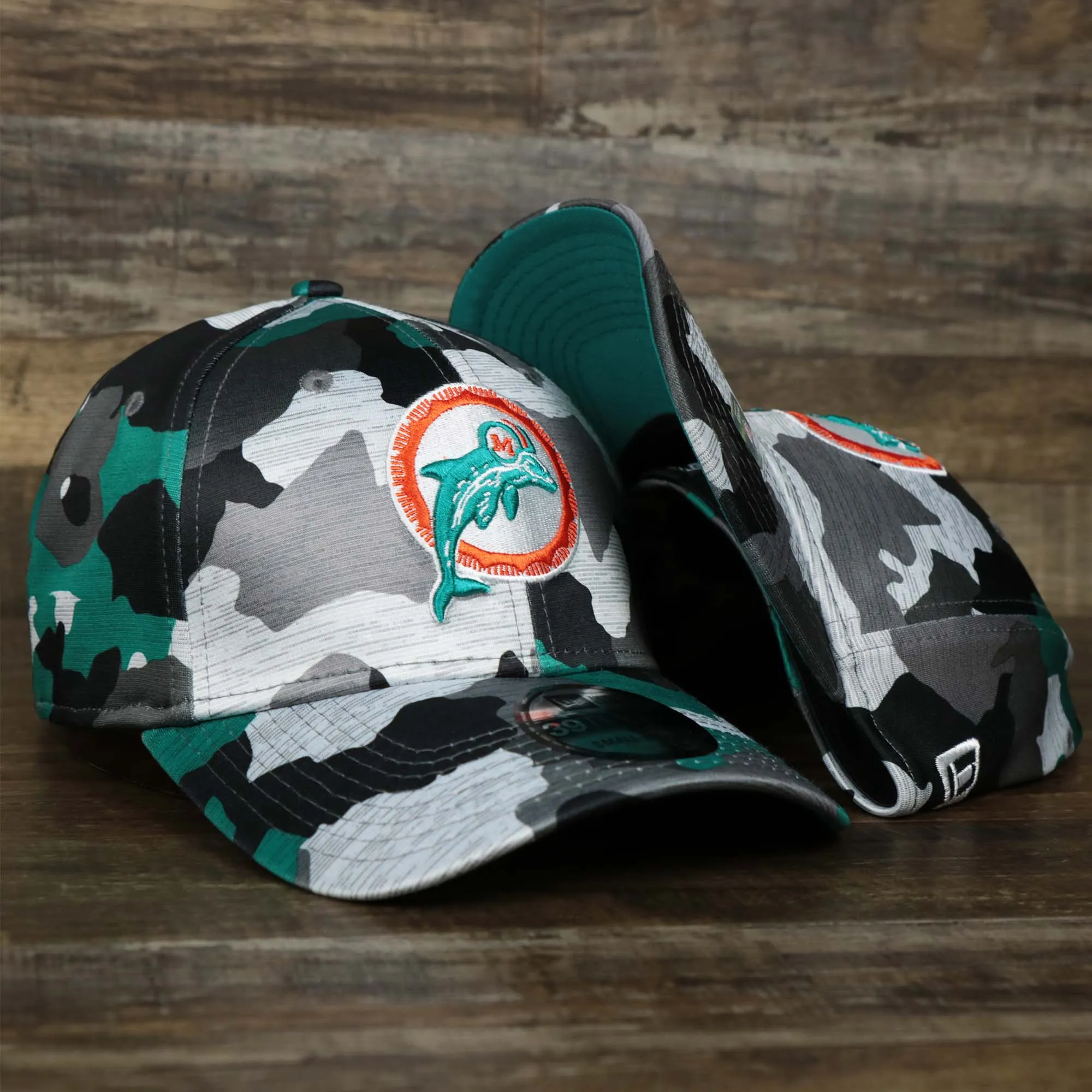 Throwback Miami Dolphins OnField NFL Summer Training 2022 39Thirty Camo FlexFit Cap | New Era Turquoise