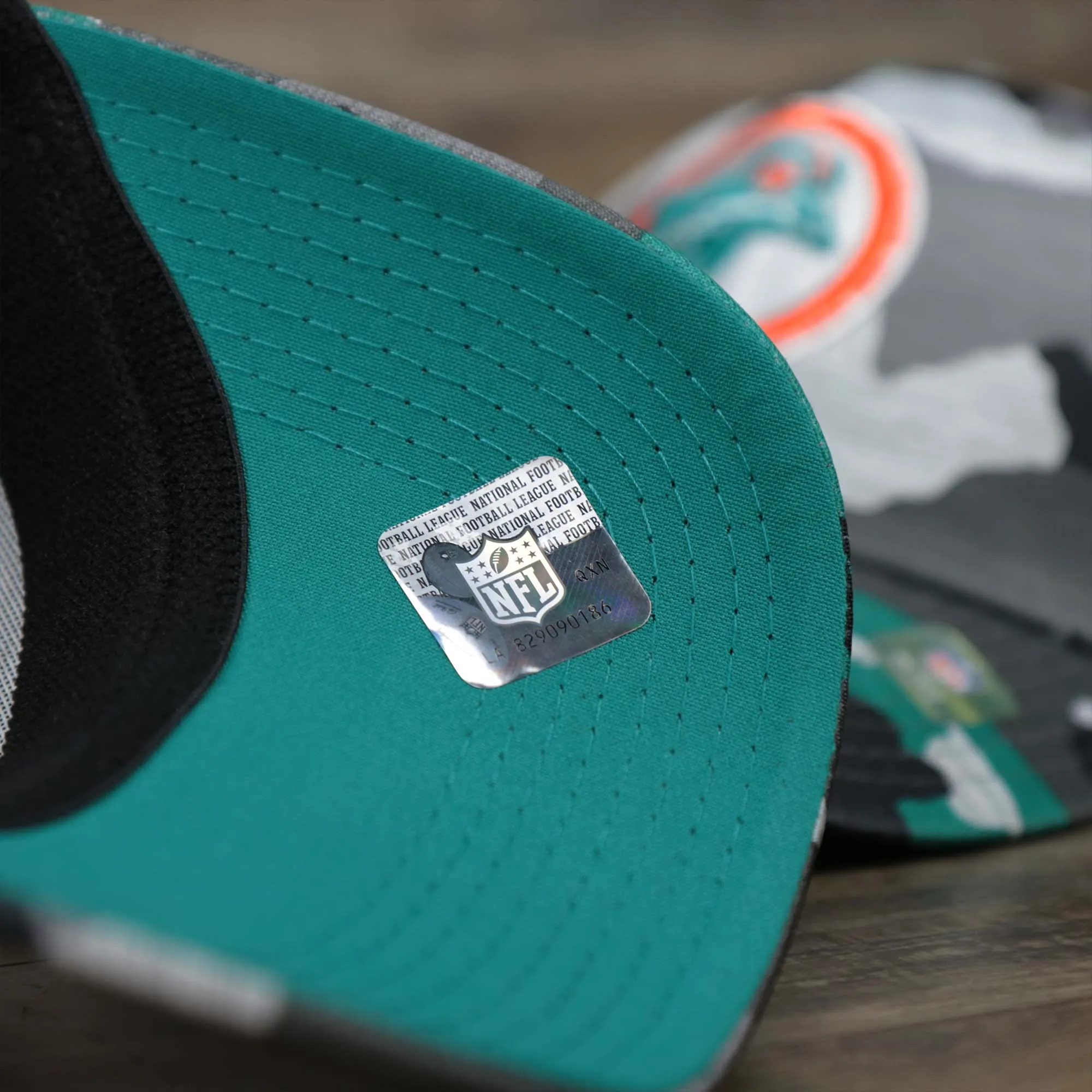 Throwback Miami Dolphins OnField NFL Summer Training 2022 39Thirty Camo FlexFit Cap | New Era Turquoise