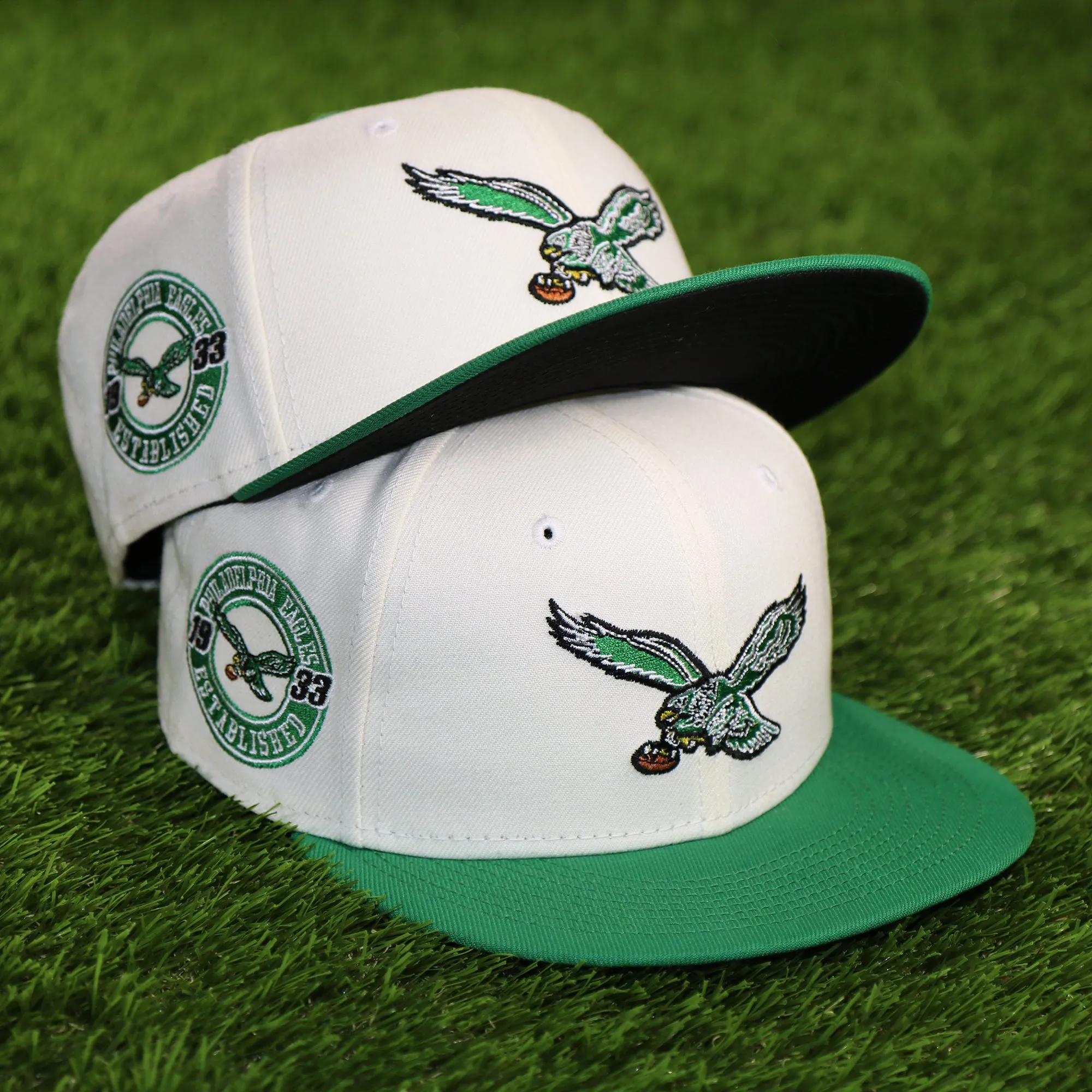 Throwback Philadelphia Eagles Chrome Logo NFL Eagles Side Patch 59Fifty Fitted Cap | Cream Fitted Cap