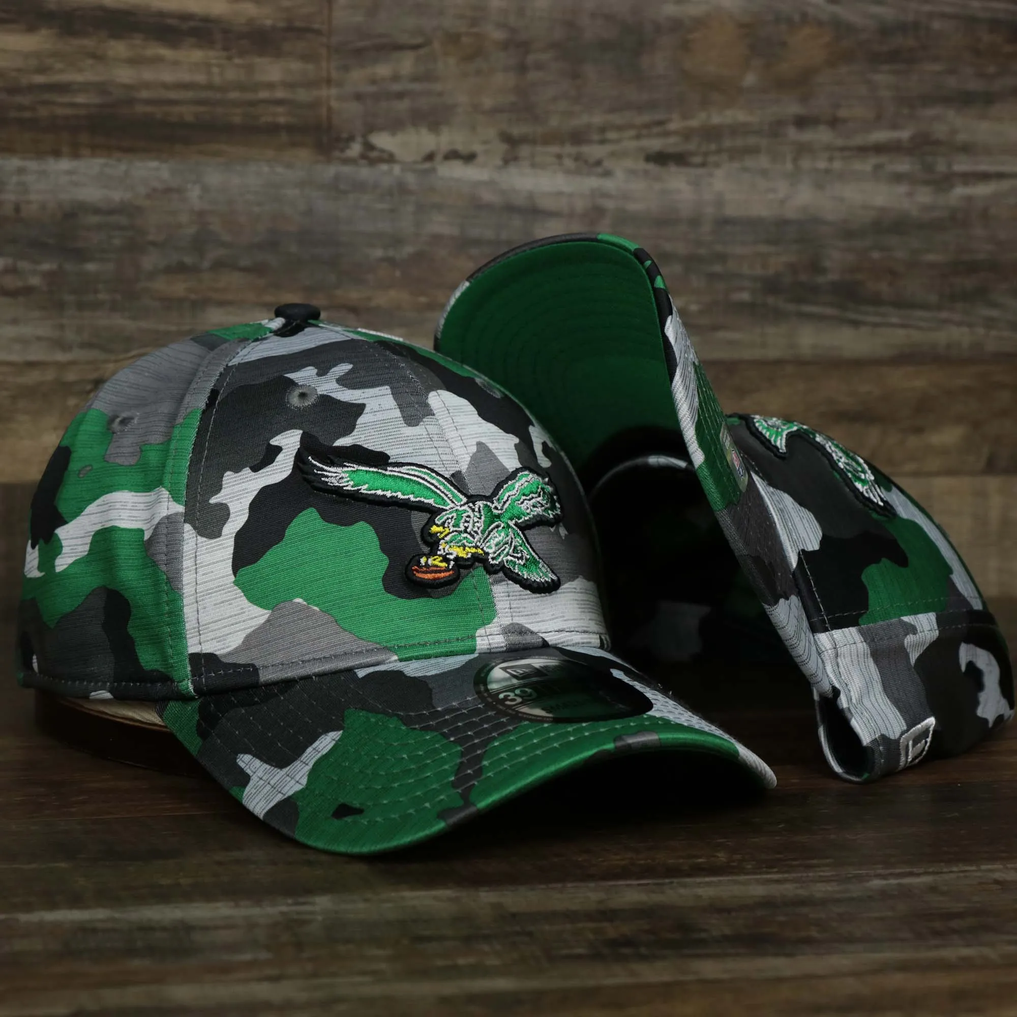 Throwback Philadelphia Eagles OnField NFL Summer Training 2022 39Thirty Camo FlexFit Cap | New Era Kelly Green