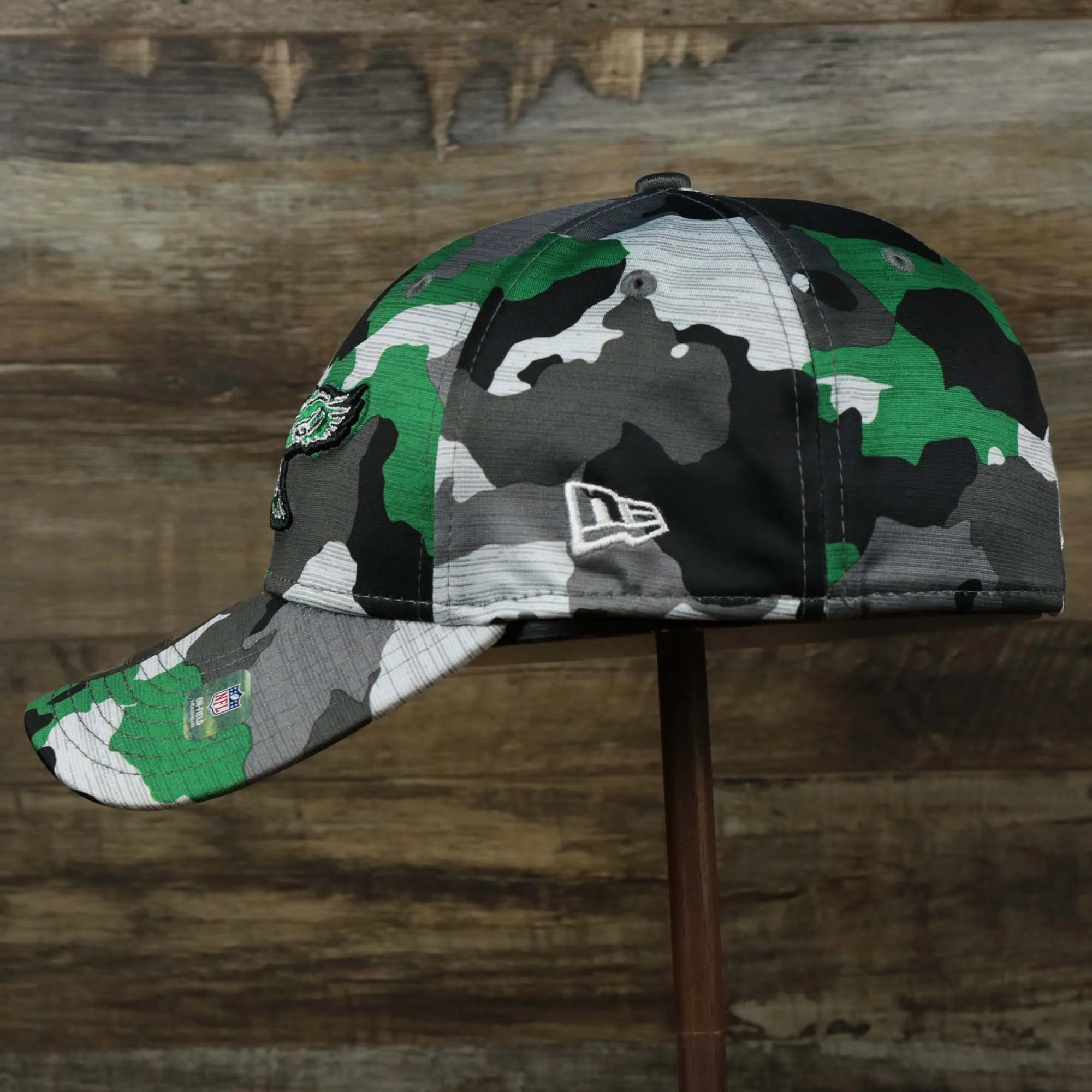 Throwback Philadelphia Eagles OnField NFL Summer Training 2022 39Thirty Camo FlexFit Cap | New Era Kelly Green