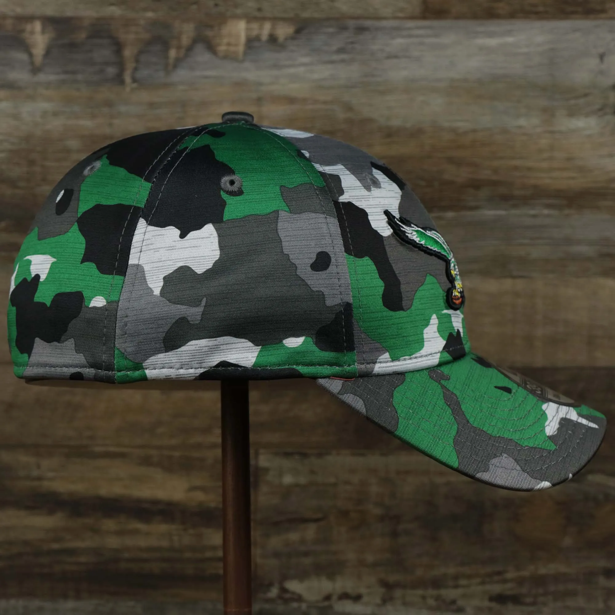 Throwback Philadelphia Eagles OnField NFL Summer Training 2022 39Thirty Camo FlexFit Cap | New Era Kelly Green