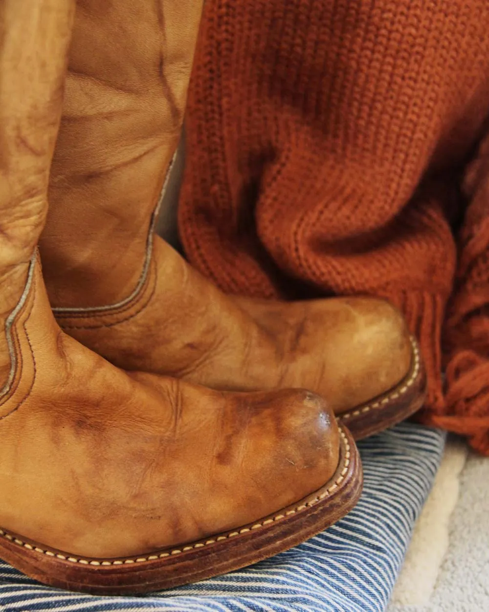 Vintage Marbled Campus Boots