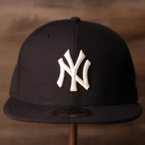 Yankees Black Bottom Fitted Cap | New York Yankees On-Field Black Underbrim Fitted Hat